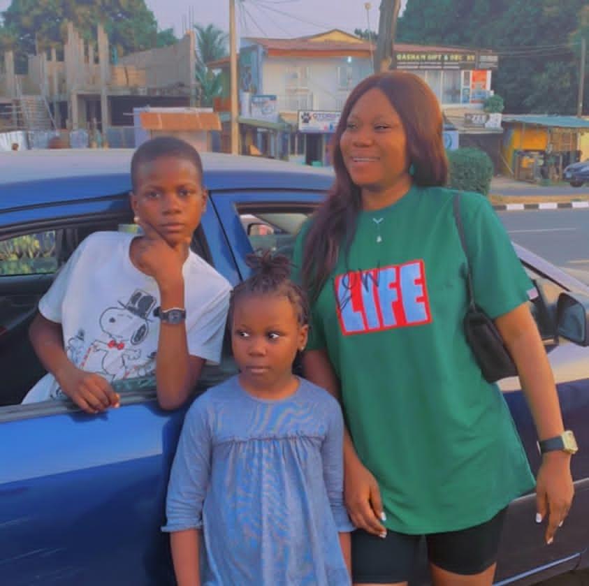 Patrick Stephen Purple Heart Foundation For Widows - Lawrence Oluwadamilola Elizabeth (PSPHF289) (widow)