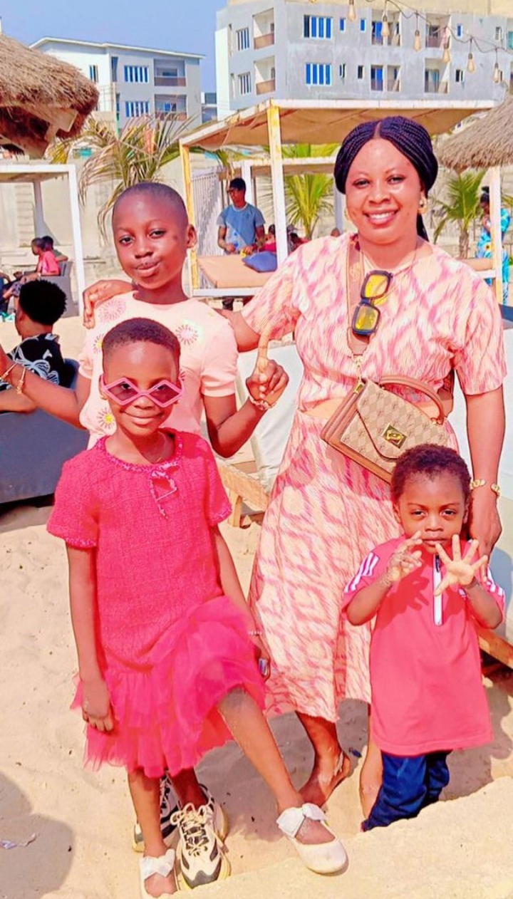 Patrick Stephen Purple Heart Foundation For Widows - Emmanuel Elizabeth Nifemi (PSPHF258) (widow)
